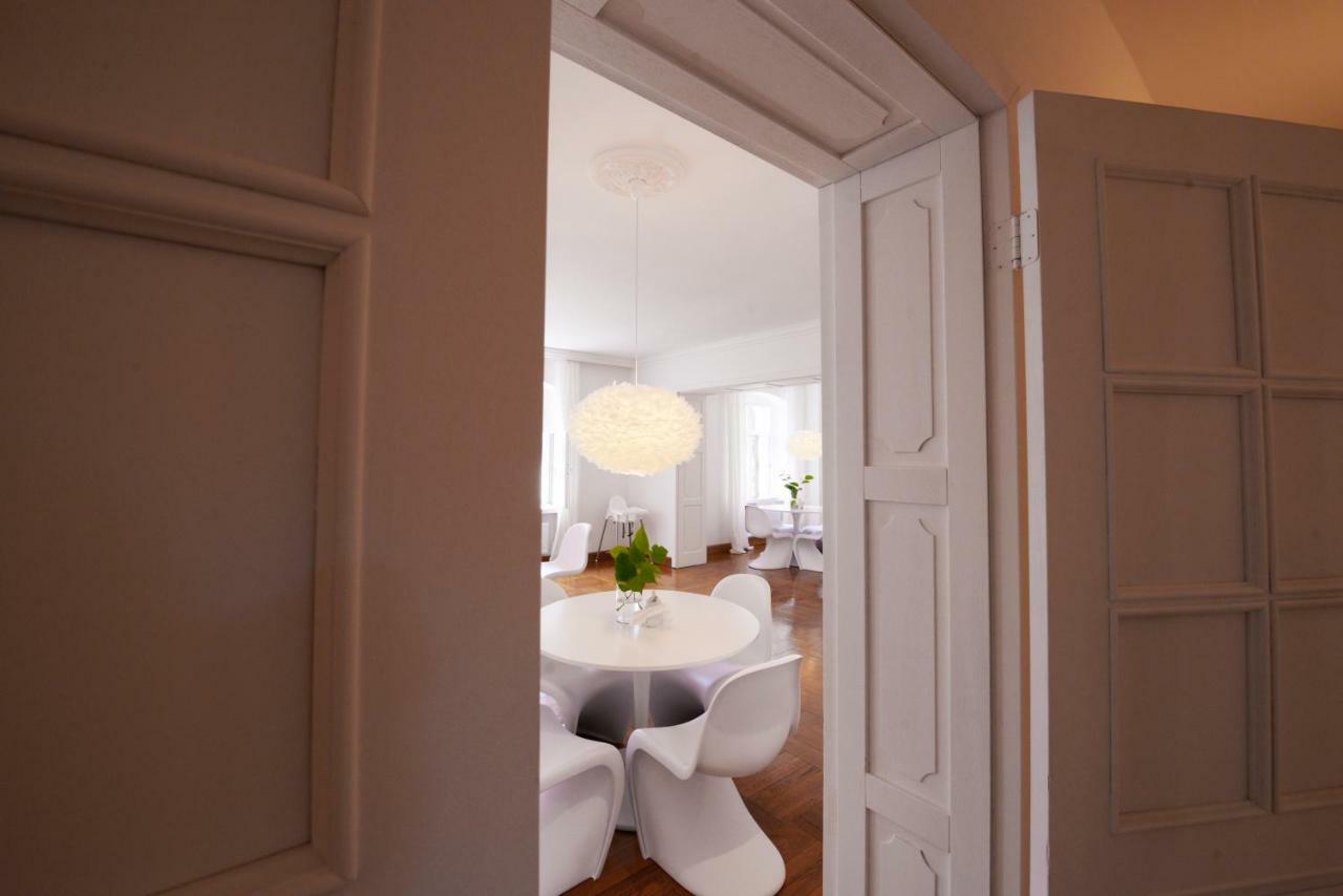 Hôtel Palac Sasino Odnova Extérieur photo